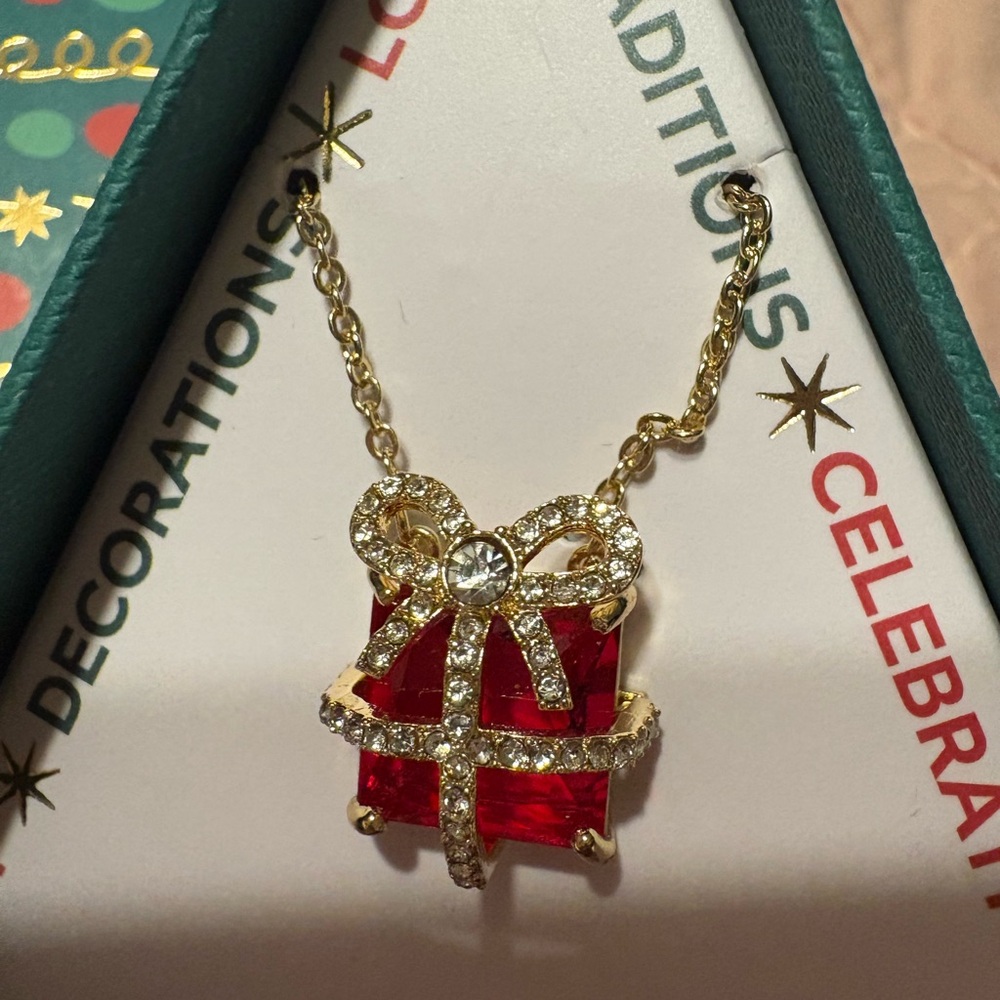 X SOLD X True to form Christmas present red pendant holiday necklace NIB - Picture 1 of 5